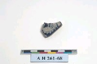 藏品(藍釉白花瓷腹片)的圖片